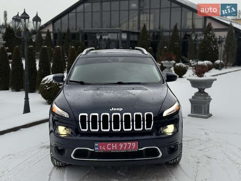 Внедорожник / Кроссовер Jeep Cherokee 2015 в Стрые