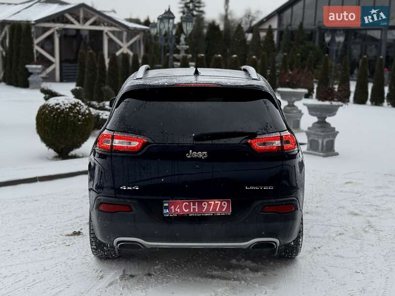 Внедорожник / Кроссовер Jeep Cherokee 2015 в Стрые