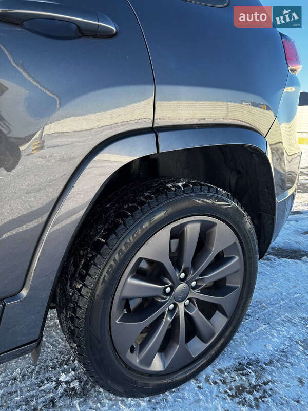 Позашляховик / Кросовер Jeep Cherokee 2019 в Львові