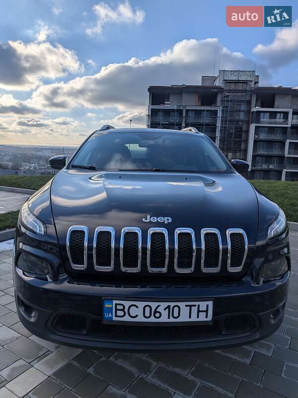 Позашляховик / Кросовер Jeep Cherokee 2014 в Ужгороді