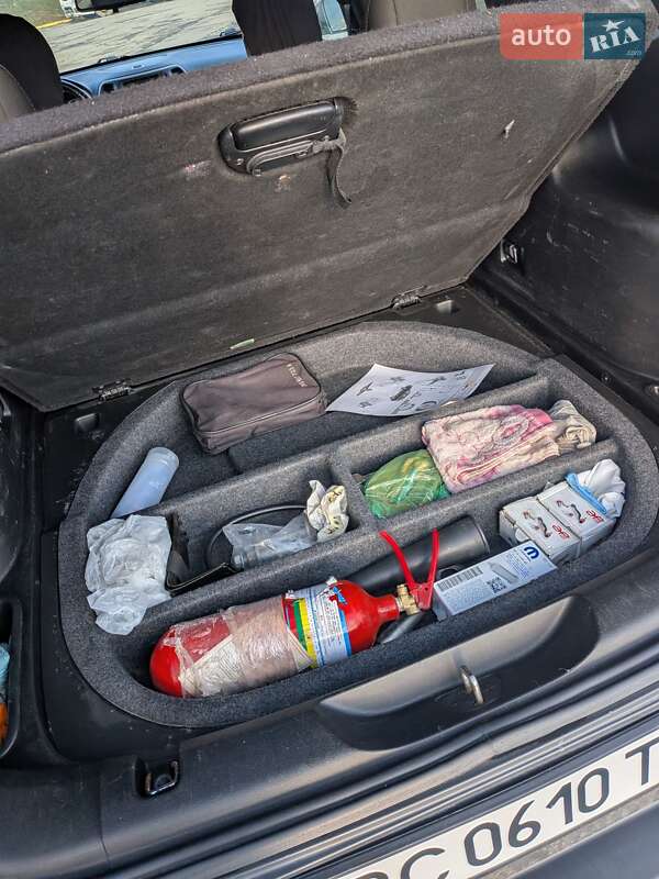 Позашляховик / Кросовер Jeep Cherokee 2014 в Ужгороді