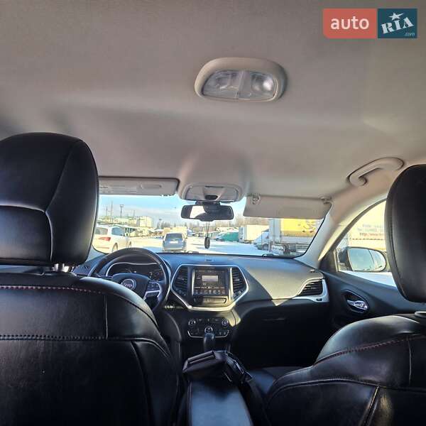 Позашляховик / Кросовер Jeep Cherokee 2014 в Чернігові