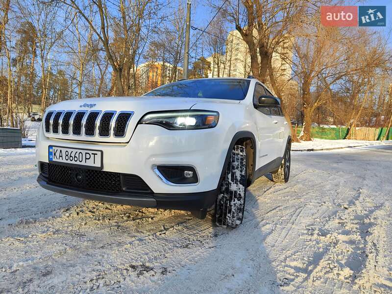 Позашляховик / Кросовер Jeep Cherokee 2022 в Києві