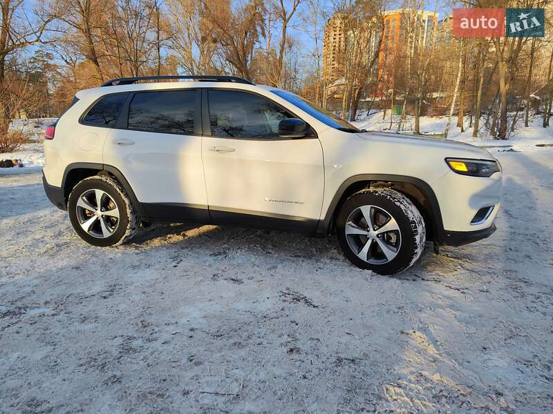 Позашляховик / Кросовер Jeep Cherokee 2022 в Києві
