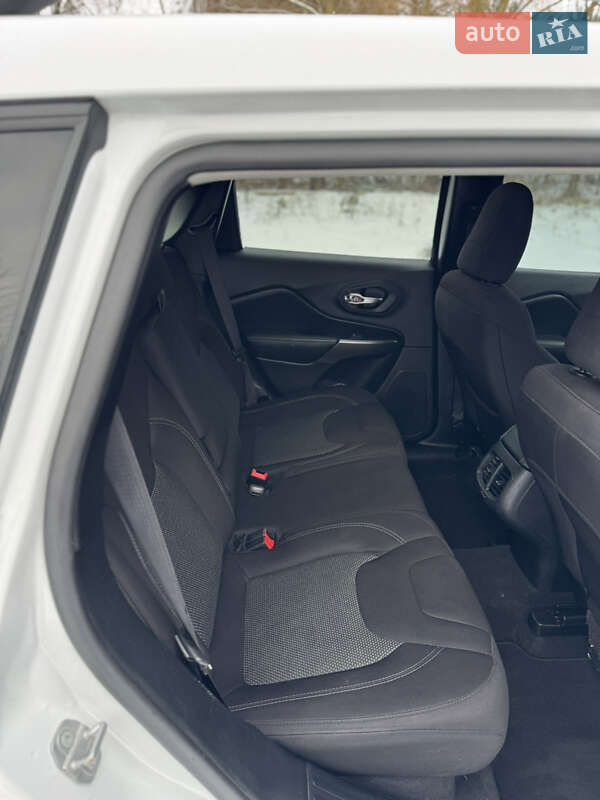 Позашляховик / Кросовер Jeep Cherokee 2020 в Вінниці