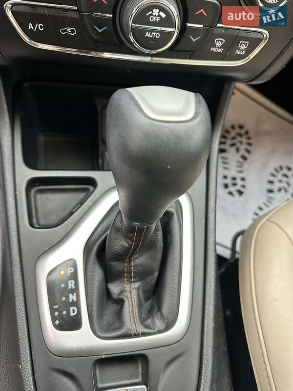 Внедорожник / Кроссовер Jeep Cherokee 2016 в Ровно фото 13 Внедорожник / Кроссовер Jeep Cherokee 2016 в Ровно