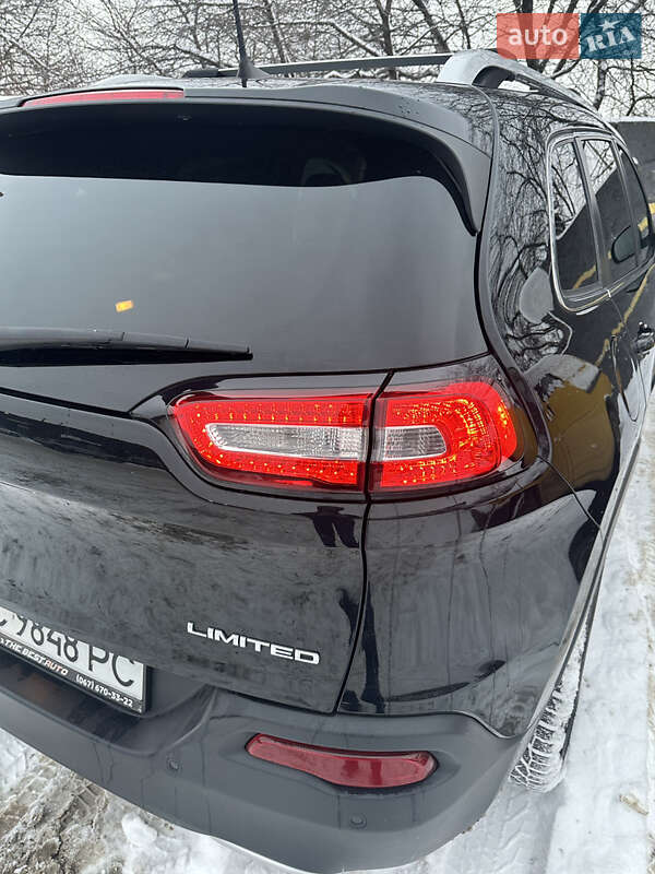 Позашляховик / Кросовер Jeep Cherokee 2017 в Львові