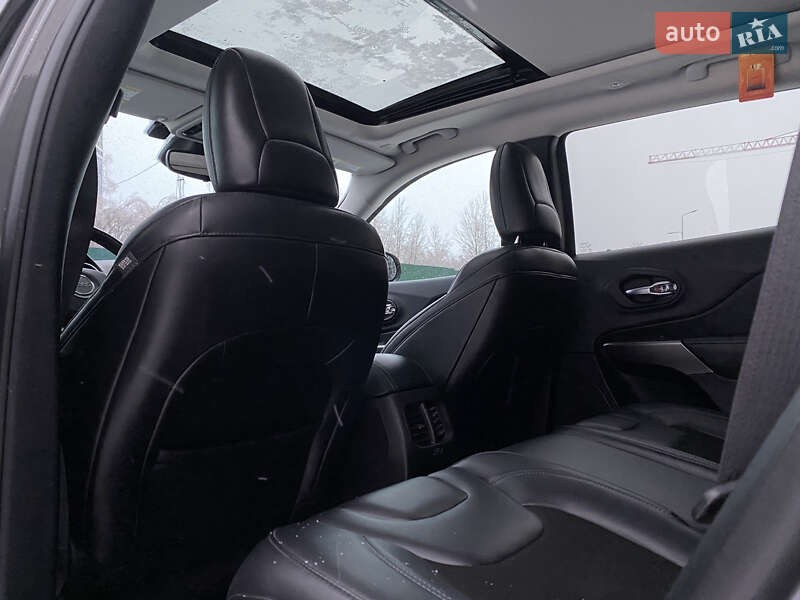 Внедорожник / Кроссовер Jeep Cherokee 2020 в Киеве фото 20 Внедорожник / Кроссовер Jeep Cherokee 2020 в Киеве