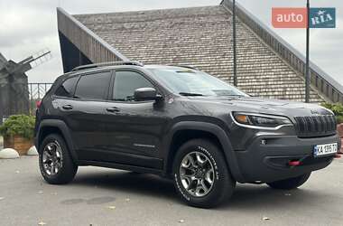 Внедорожник / Кроссовер Jeep Cherokee 2018 в Киеве