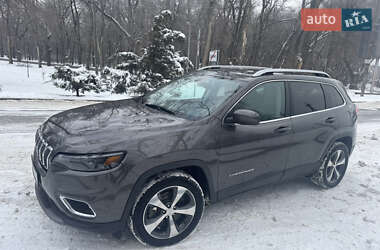 Внедорожник / Кроссовер Jeep Cherokee 2018 в Запорожье