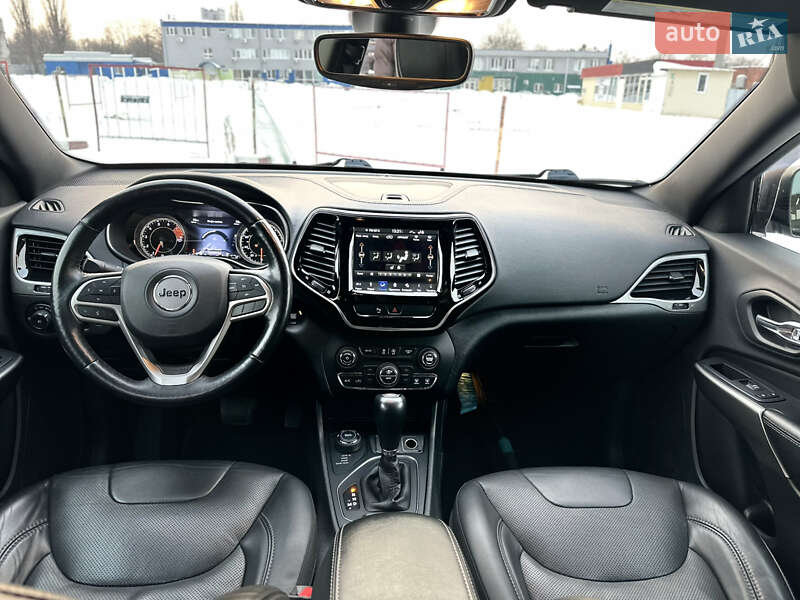 Внедорожник / Кроссовер Jeep Cherokee 2018 в Харькове