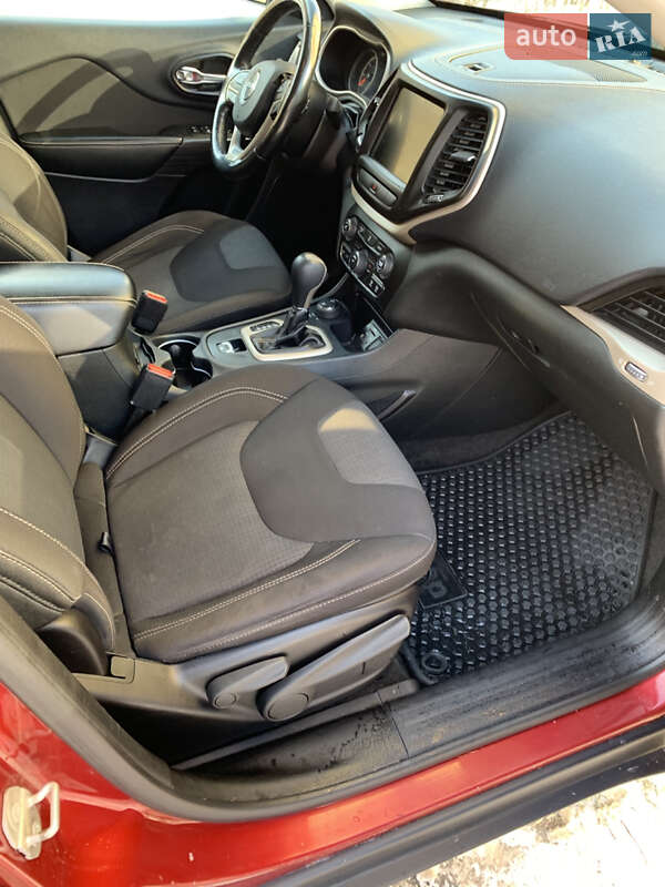 Внедорожник / Кроссовер Jeep Cherokee 2014 в Киеве фото 11 Внедорожник / Кроссовер Jeep Cherokee 2014 в Киеве