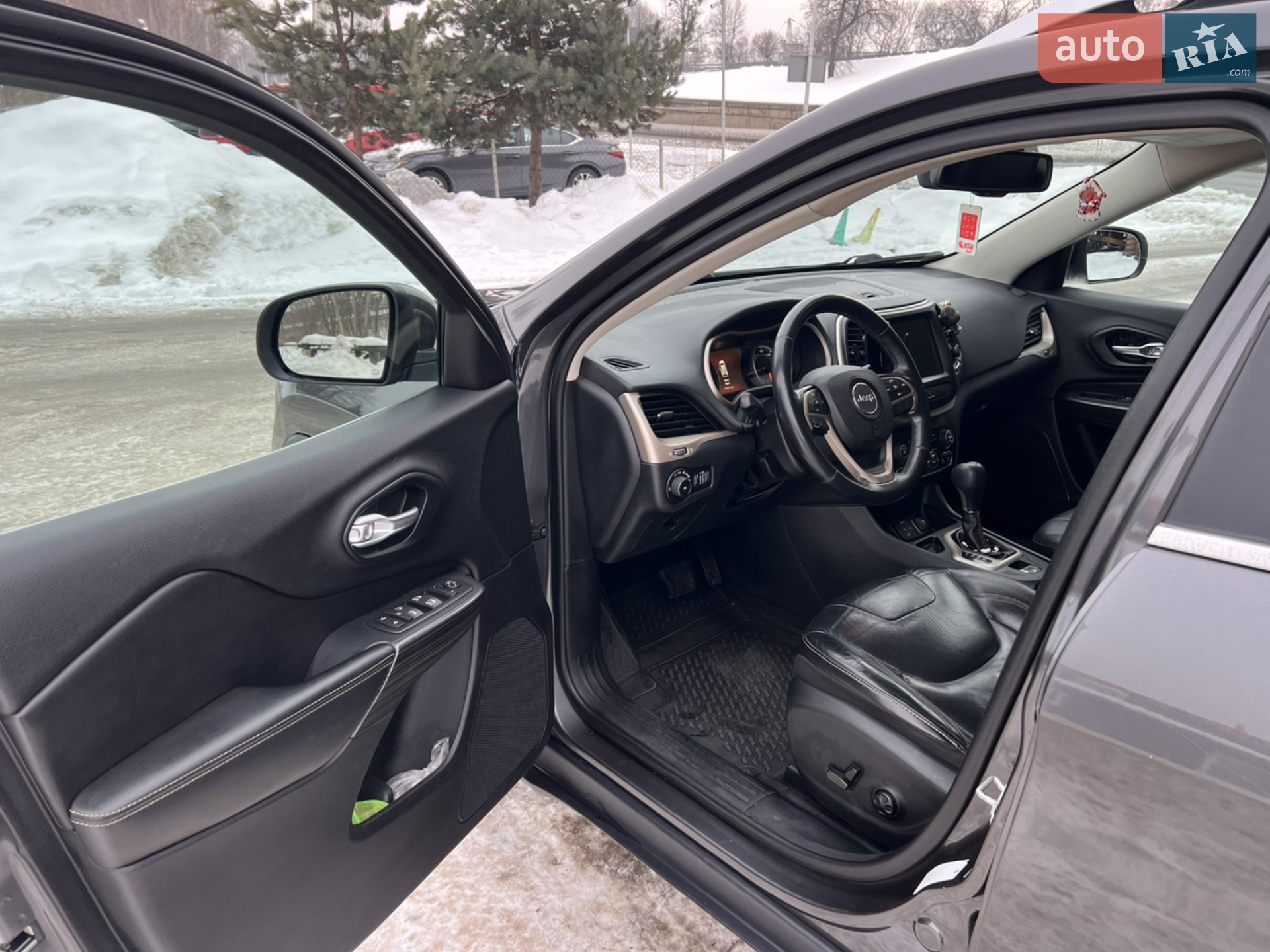 2016 Jeep Cherokee - мініатюра 17