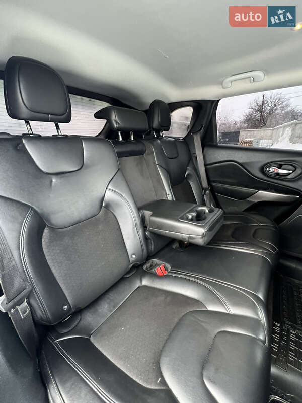 Внедорожник / Кроссовер Jeep Cherokee 2018 в Белой Церкви