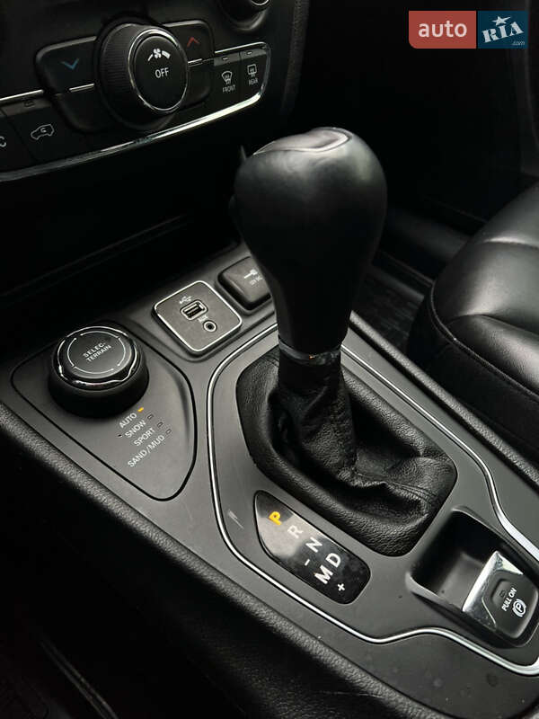 Внедорожник / Кроссовер Jeep Cherokee 2018 в Белой Церкви