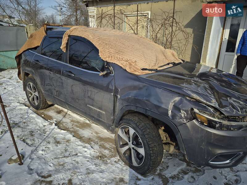 Внедорожник / Кроссовер Jeep Cherokee 2018 в Белгороде-Днестровском