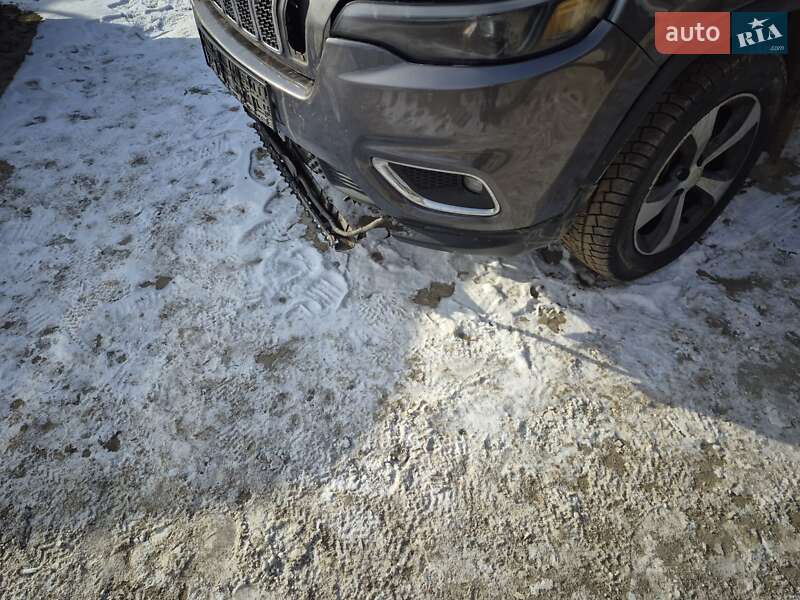 Внедорожник / Кроссовер Jeep Cherokee 2018 в Белгороде-Днестровском