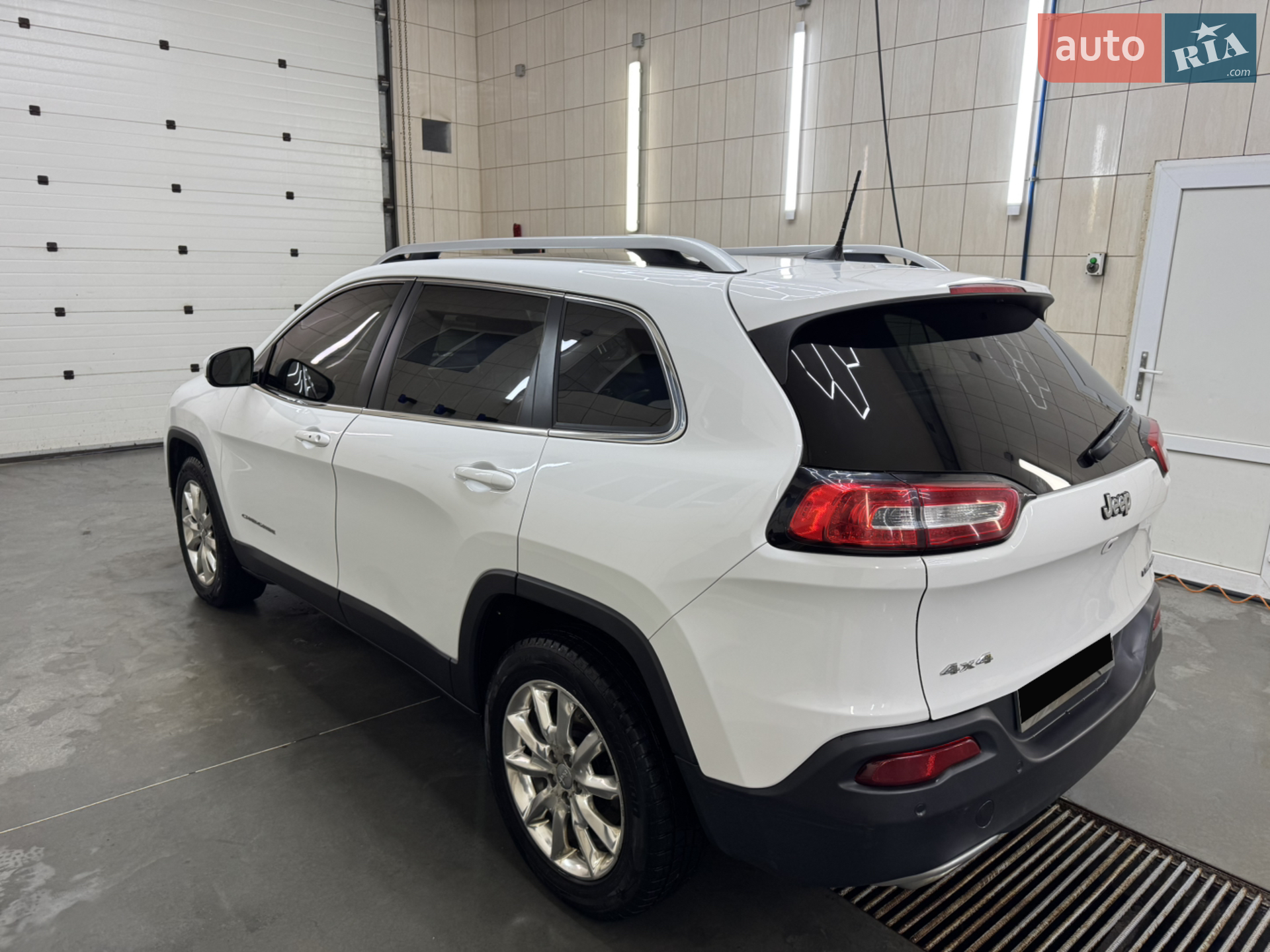 2016 Jeep Cherokee - мініатюра 5