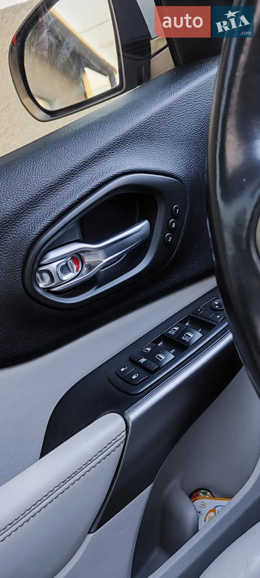 2019 Jeep Cherokee - мініатюра 11