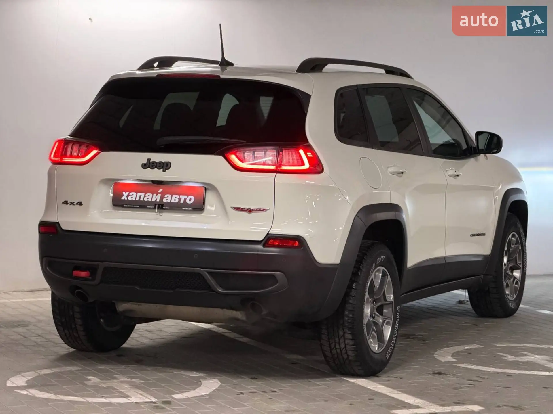 2018 Jeep Cherokee - мініатюра 4