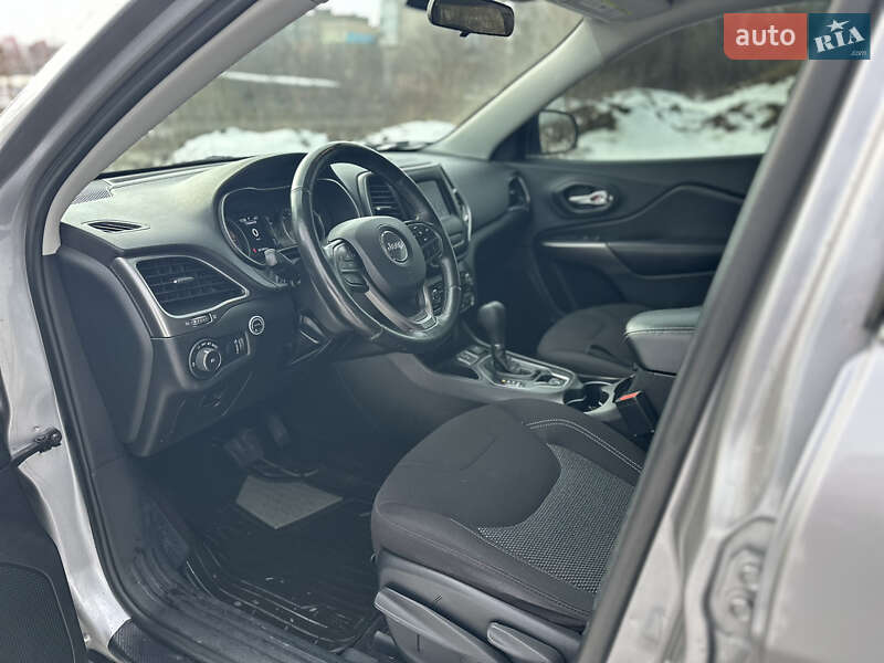 Внедорожник / Кроссовер Jeep Cherokee 2018 в Виннице фото 27 Внедорожник / Кроссовер Jeep Cherokee 2018 в Виннице