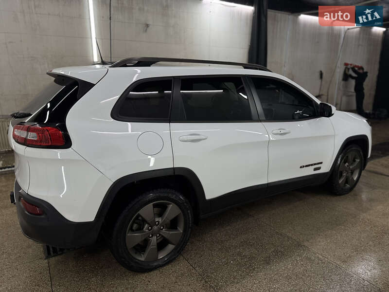 Внедорожник / Кроссовер Jeep Cherokee 2016 в Сумах фото 29 Внедорожник / Кроссовер Jeep Cherokee 2016 в Сумах