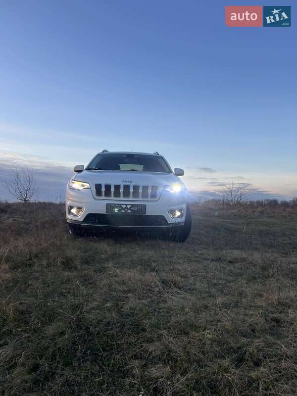 Внедорожник / Кроссовер Jeep Cherokee 2020 в Чернигове
