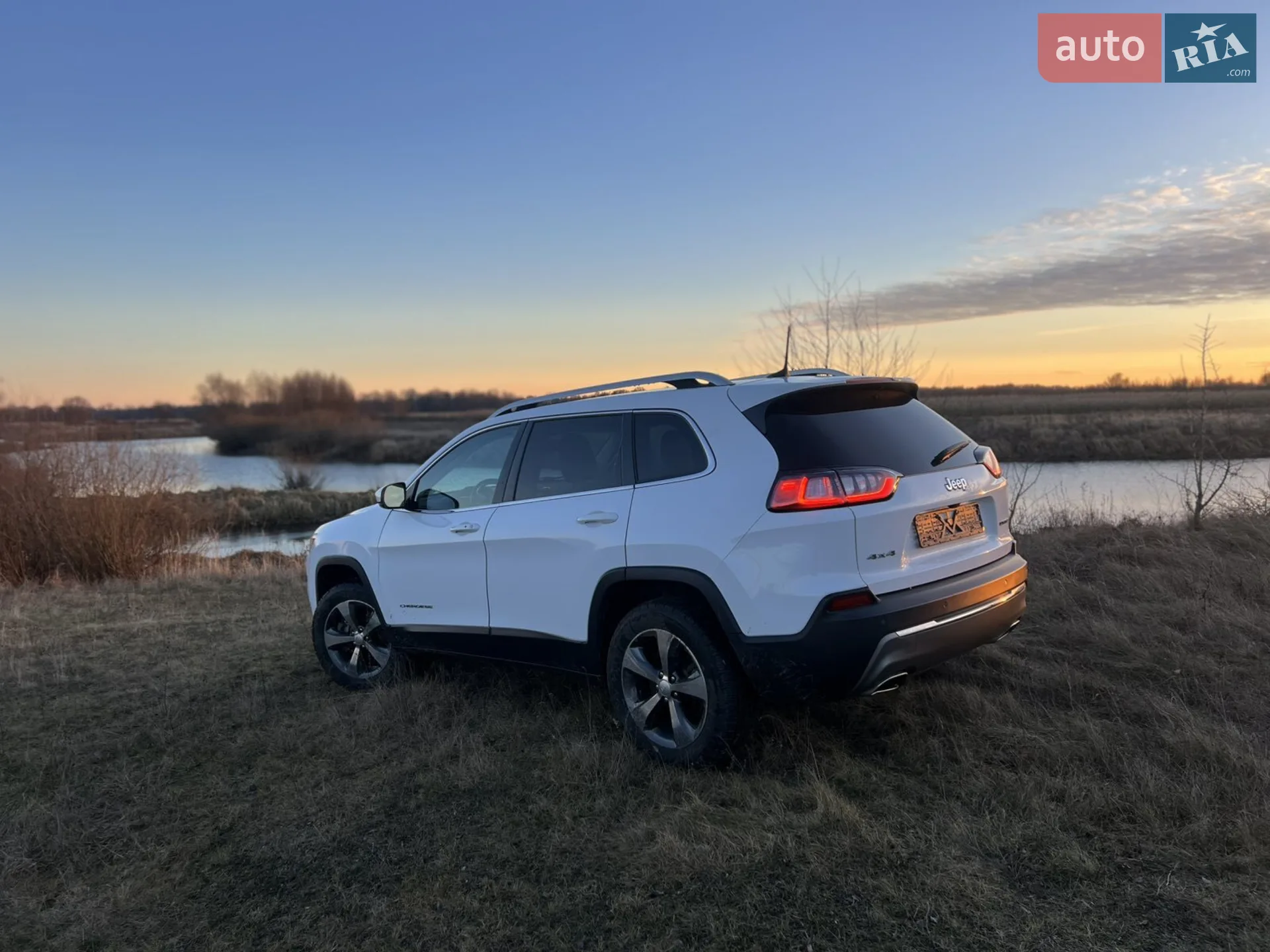 2019 Jeep Cherokee - мініатюра 32