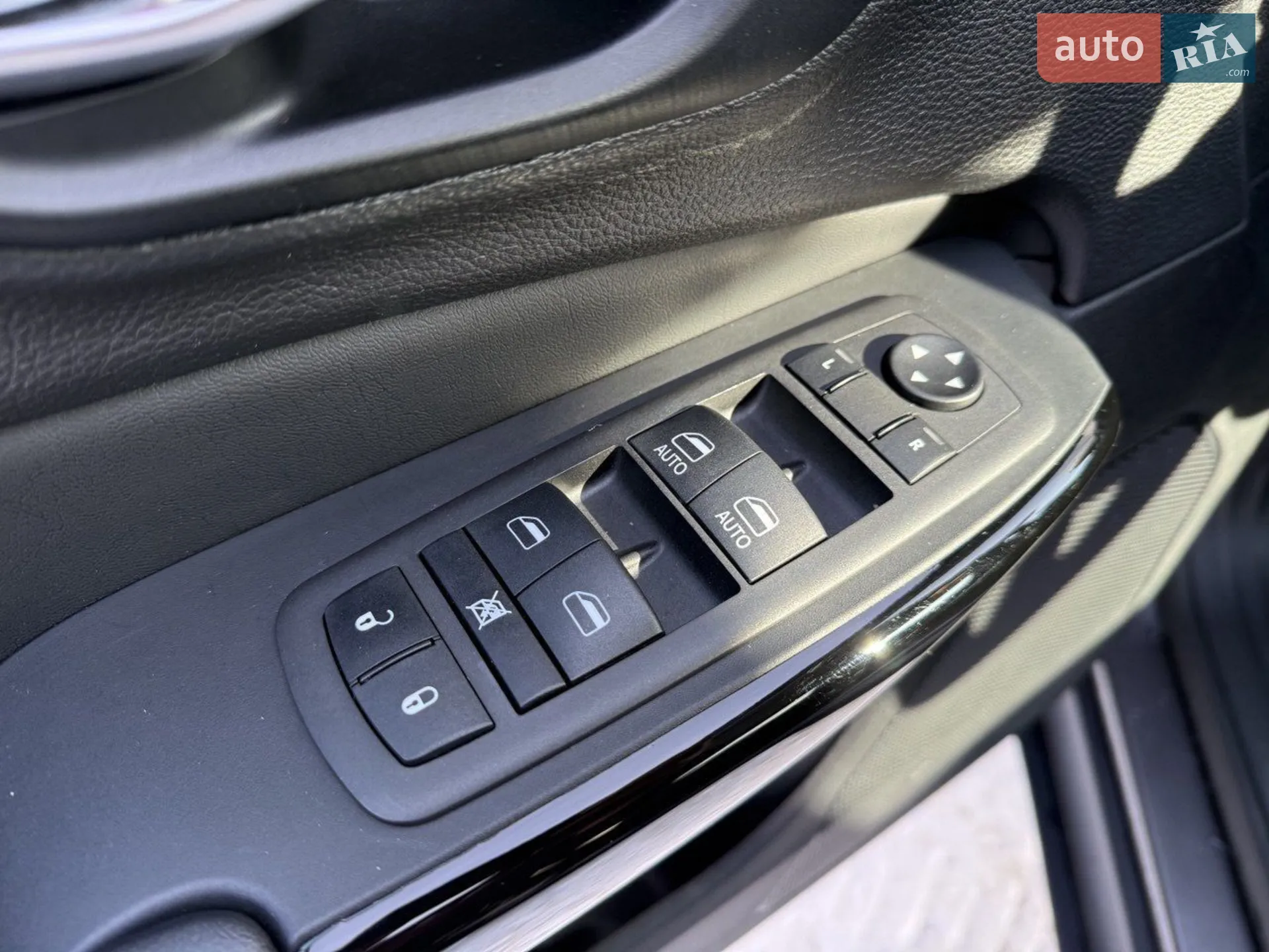 2022 Jeep Cherokee - мініатюра 26