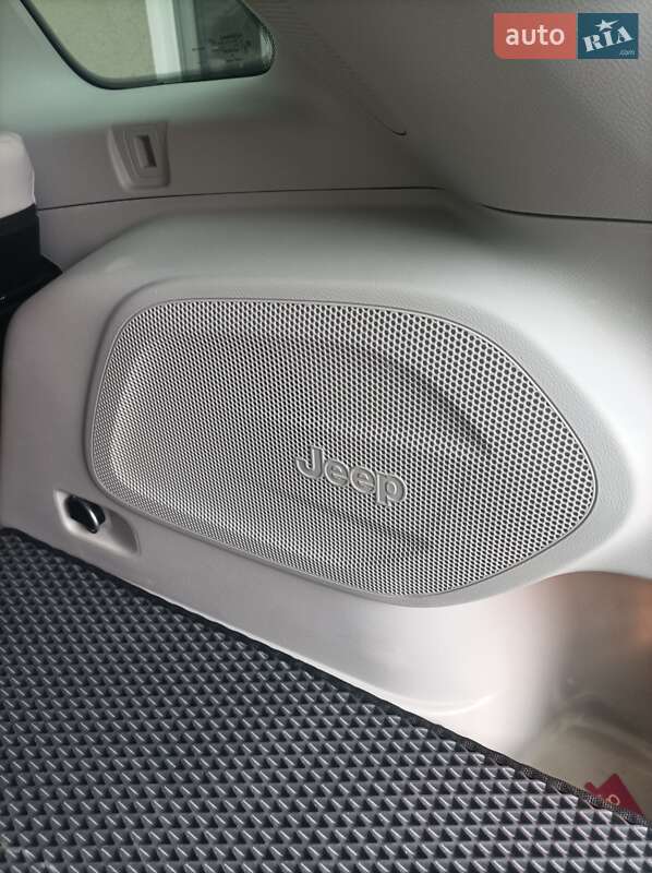 Внедорожник / Кроссовер Jeep Cherokee 2019 в Измаиле