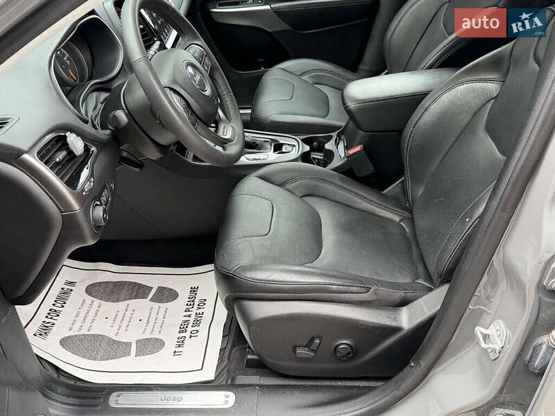 Внедорожник / Кроссовер Jeep Cherokee 2021 в Львове фото 13 Внедорожник / Кроссовер Jeep Cherokee 2021 в Львове