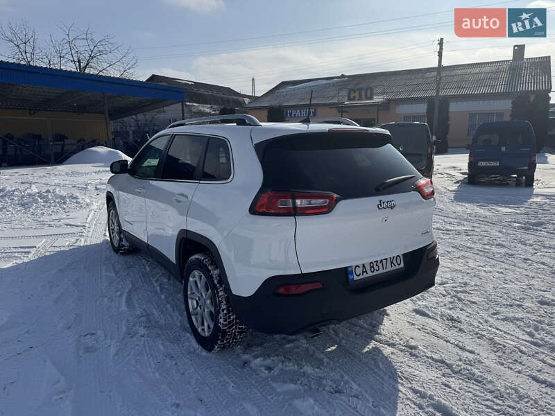 Внедорожник / Кроссовер Jeep Cherokee 2017 в Христиновке фото 6 Внедорожник / Кроссовер Jeep Cherokee 2017 в Христиновке