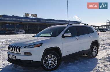 Внедорожник / Кроссовер Jeep Cherokee 2015 в Киеве