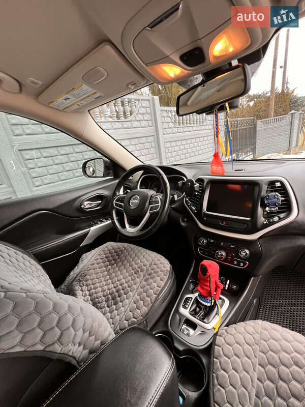 Внедорожник / Кроссовер Jeep Cherokee 2017 в Мостиске фото 14 Внедорожник / Кроссовер Jeep Cherokee 2017 в Мостиске