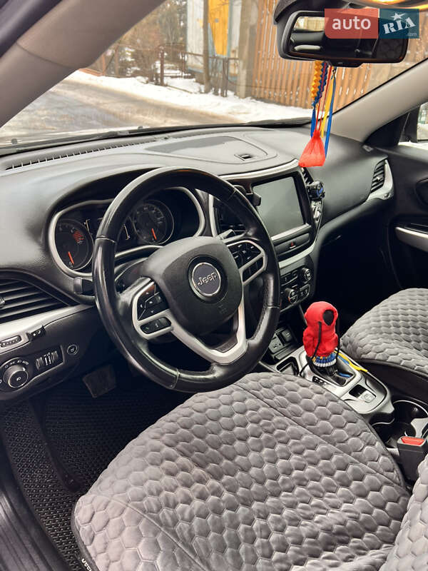 Внедорожник / Кроссовер Jeep Cherokee 2017 в Мостиске фото 18 Внедорожник / Кроссовер Jeep Cherokee 2017 в Мостиске