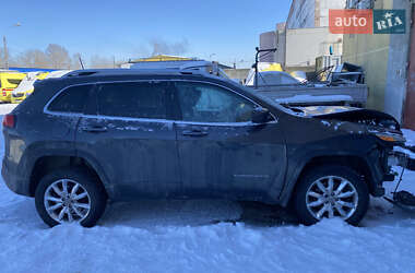 Внедорожник / Кроссовер Jeep Cherokee 2015 в Киеве