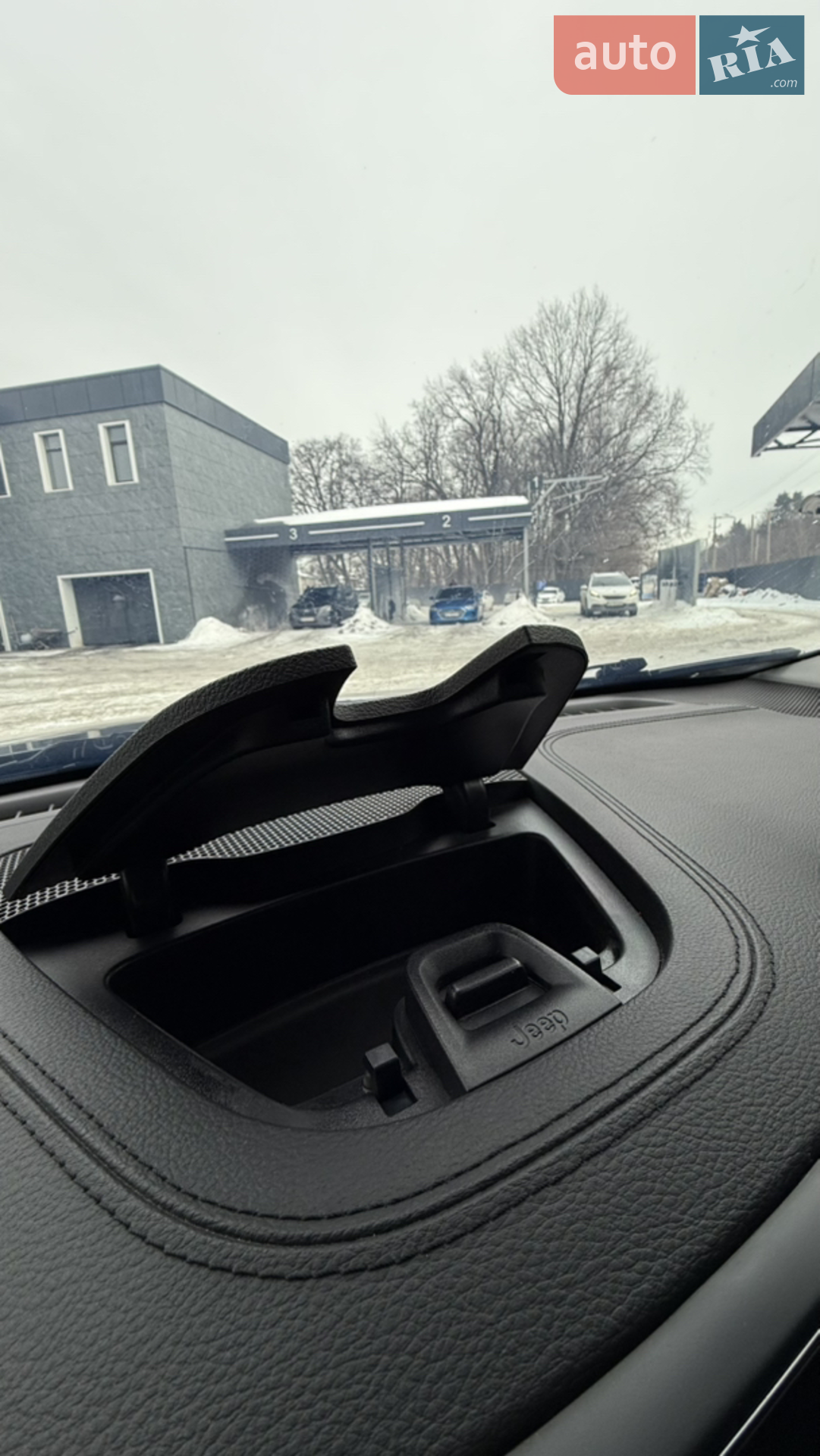 2020 Jeep Cherokee - мініатюра 46