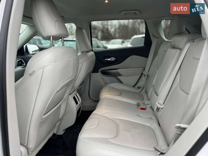 Внедорожник / Кроссовер Jeep Cherokee 2020 в Стрые