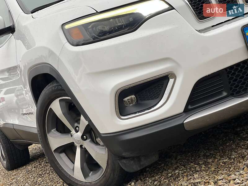 Внедорожник / Кроссовер Jeep Cherokee 2020 в Стрые