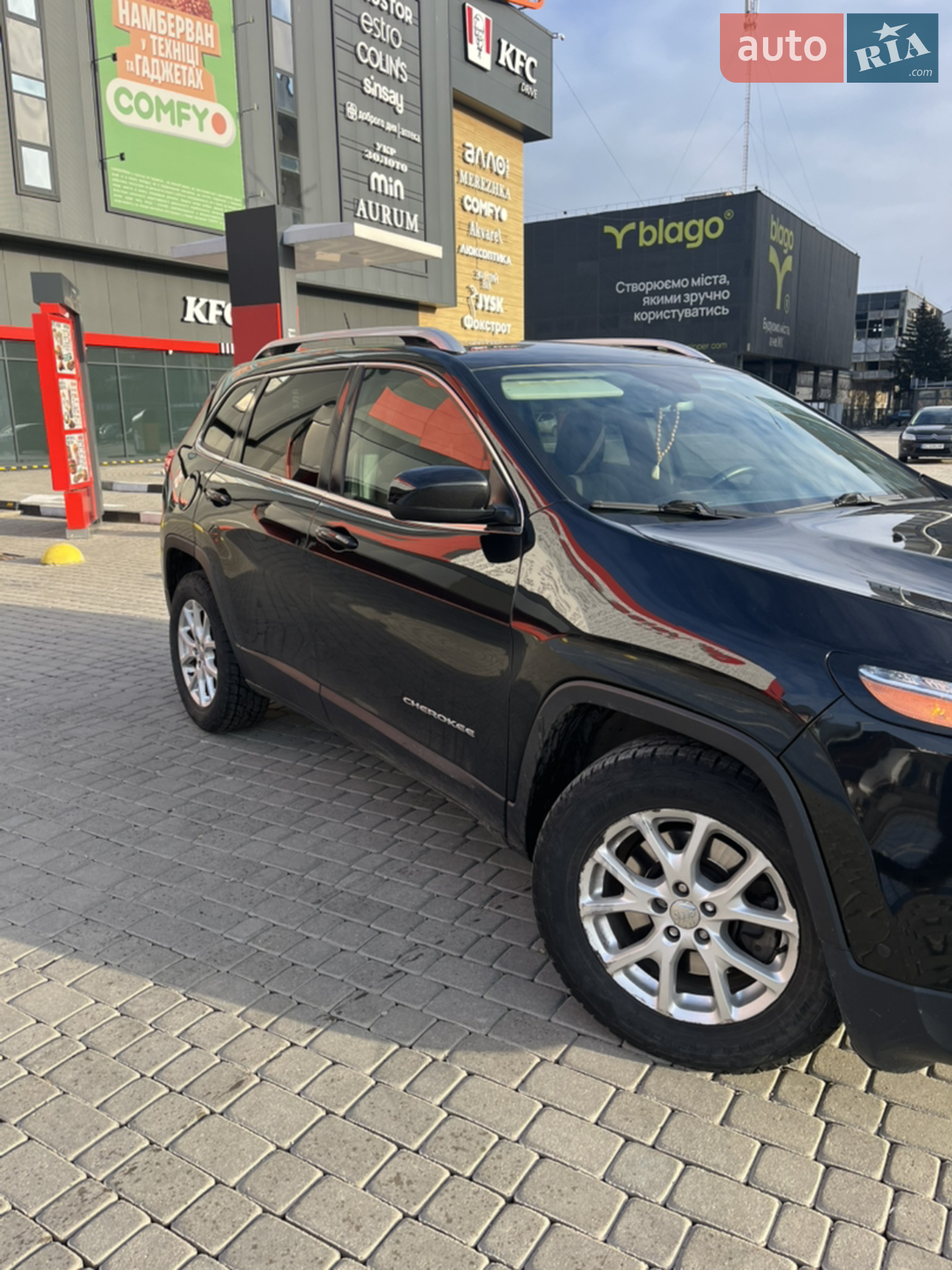 2016 Jeep Cherokee - мініатюра 4