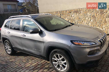 Внедорожник / Кроссовер Jeep Cherokee 2016 в Львове