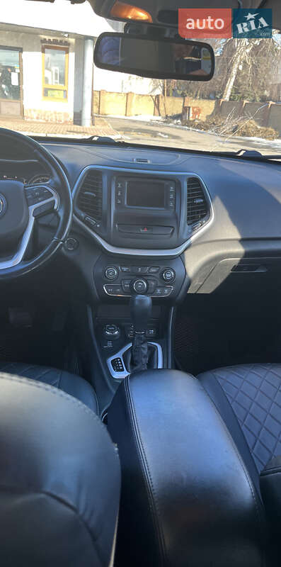 Внедорожник / Кроссовер Jeep Cherokee 2015 в Харькове
