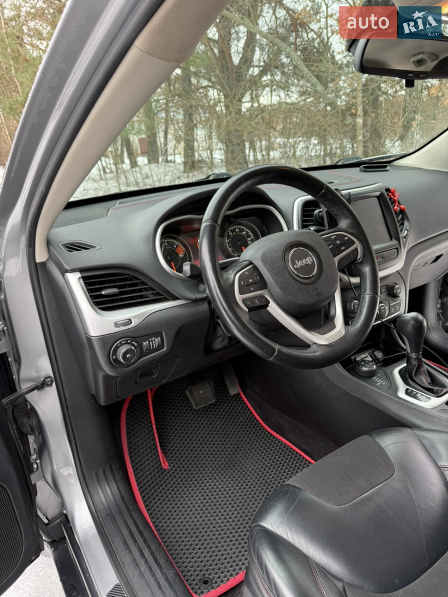 2016 Jeep Cherokee - мініатюра 27