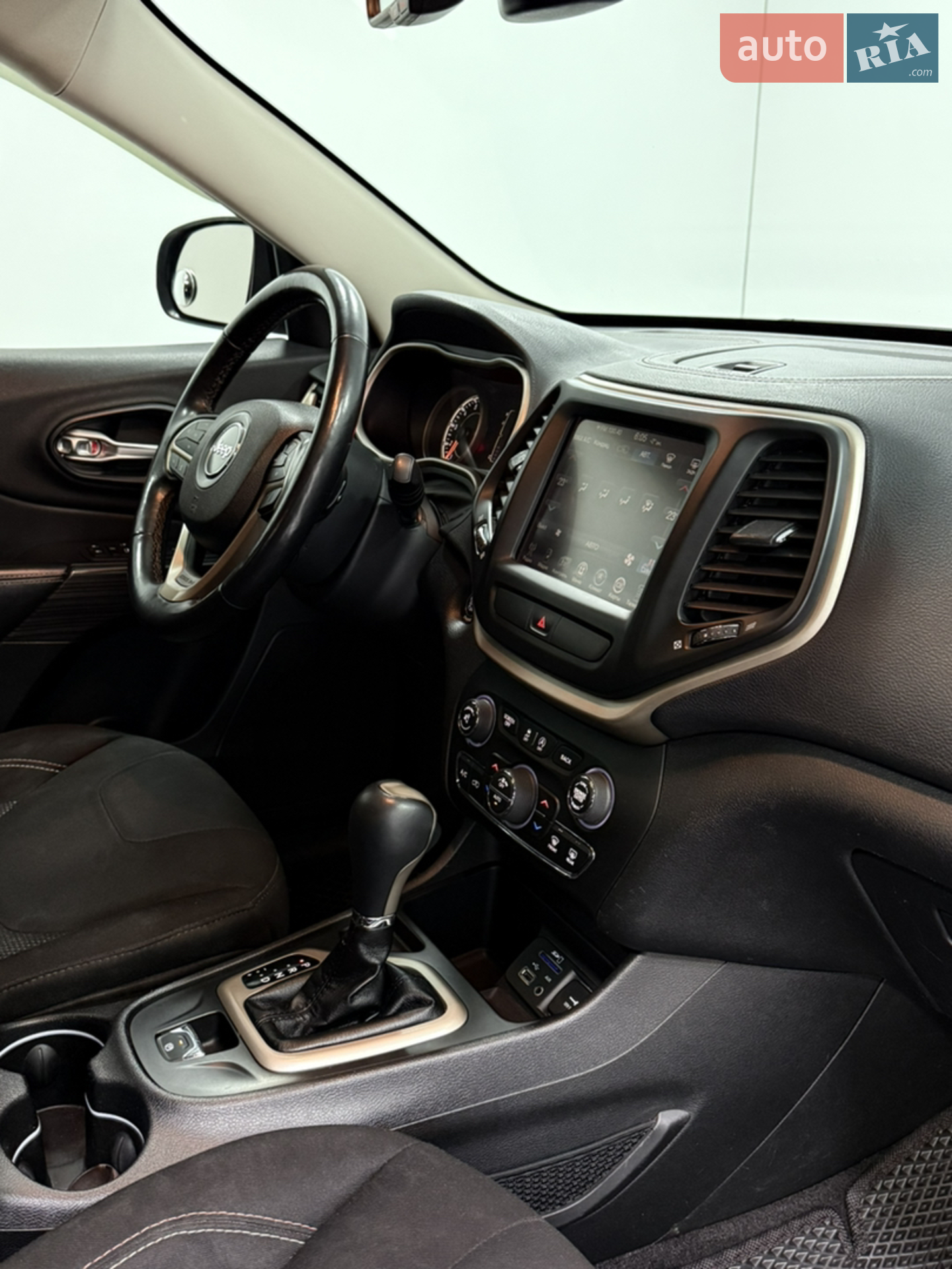 2016 Jeep Cherokee - мініатюра 22