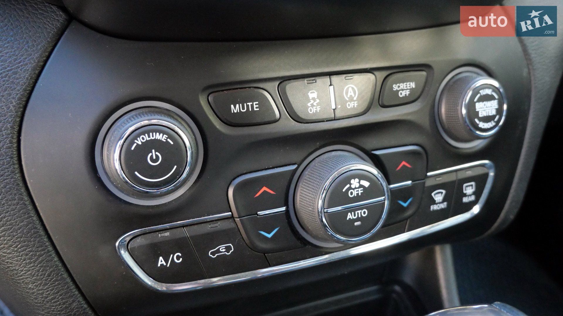 2018 Jeep Cherokee - мініатюра 34