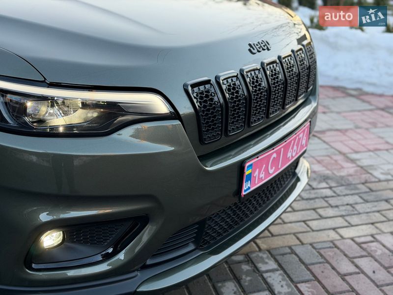 Внедорожник / Кроссовер Jeep Cherokee 2020 в Виннице