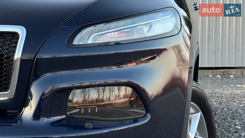 Внедорожник / Кроссовер Jeep Cherokee 2015 в Самборе