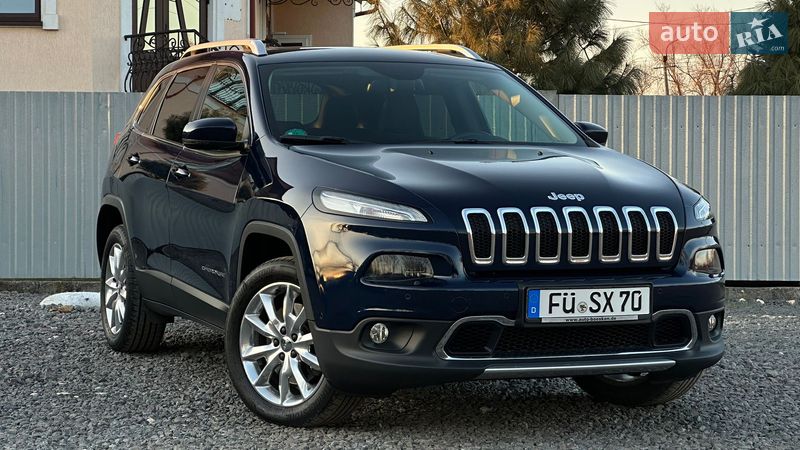 Внедорожник / Кроссовер Jeep Cherokee 2015 в Самборе