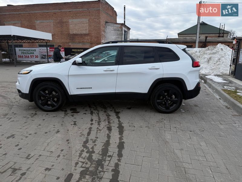 Внедорожник / Кроссовер Jeep Cherokee 2017 в Лубнах