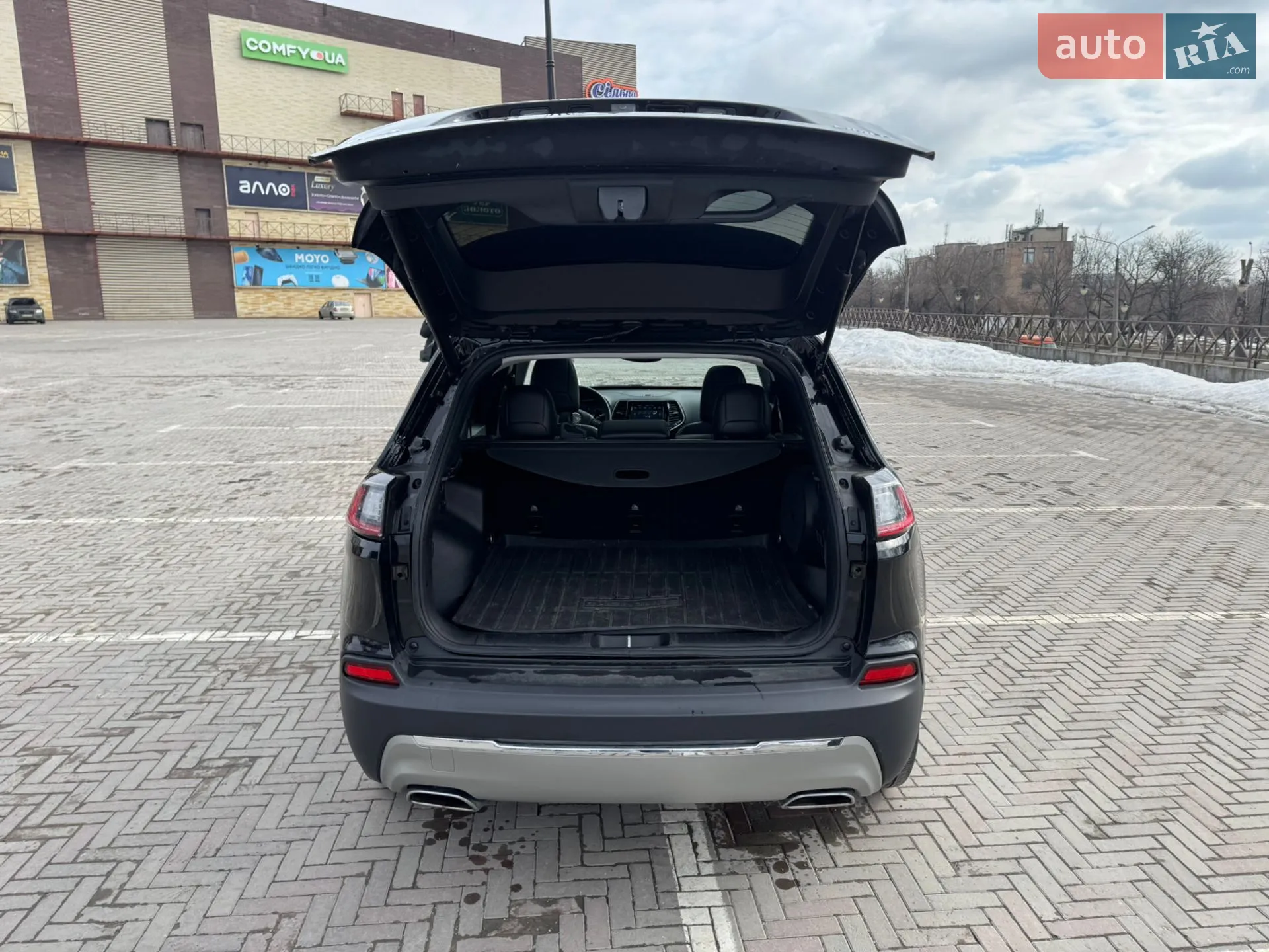 2022 Jeep Cherokee - мініатюра 8